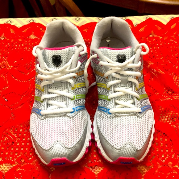 Unbeatable Comfort: This Swiss Sneaker Is Sweeping Europe & Asia (And Soon, The Us?) - dwpkrra